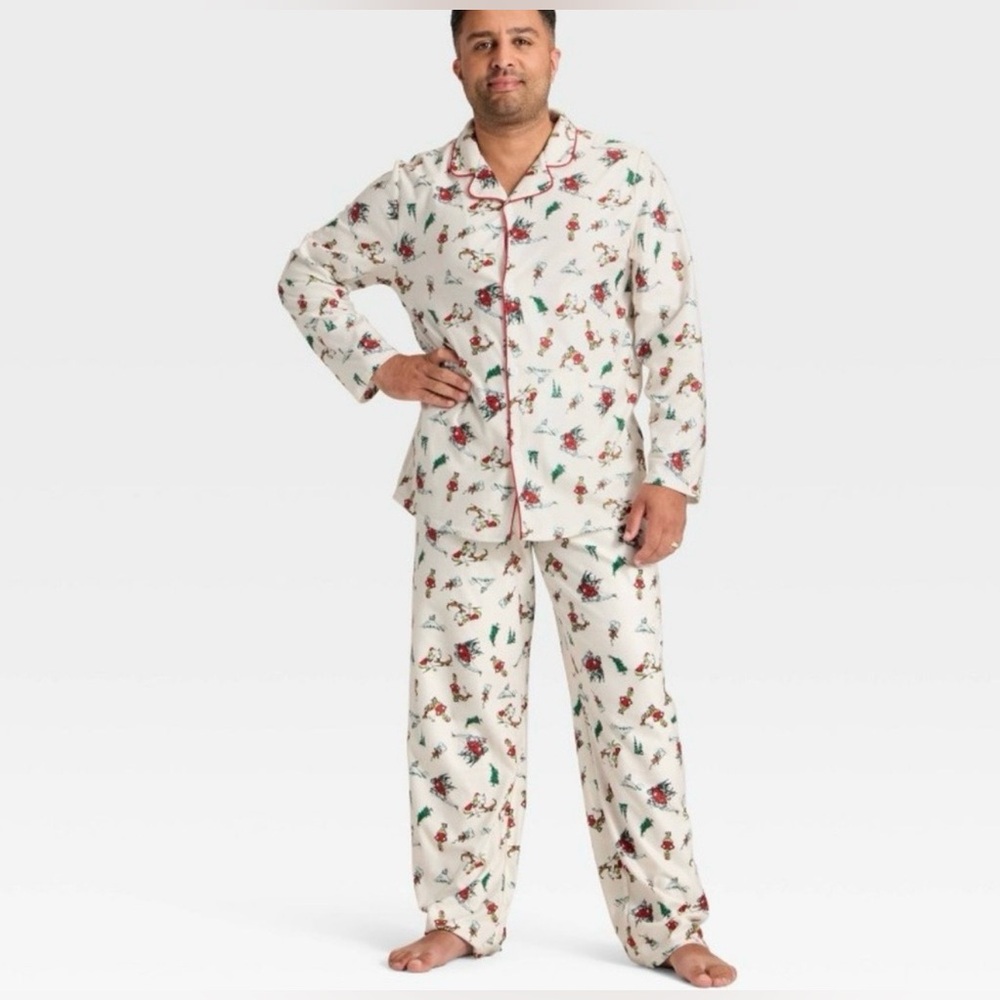 Men's Grinch Print Matching Family Pajama
Set - Cream